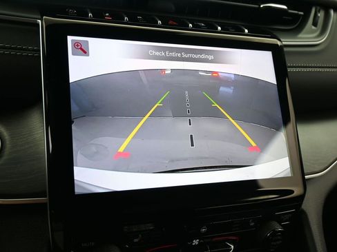 Used 2025 Jeep Grand Cherokee L Limited RWD image 18