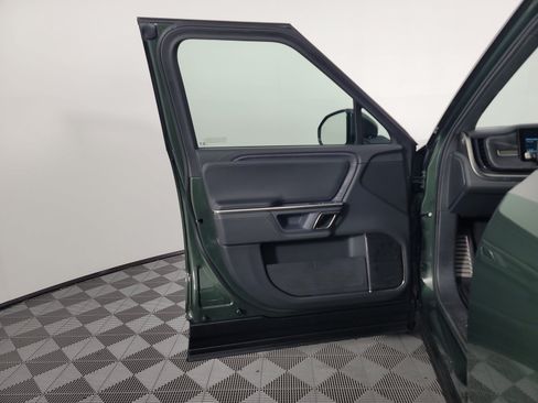Used 2024 Rivian R1S Adventure AWD/4WD image 16