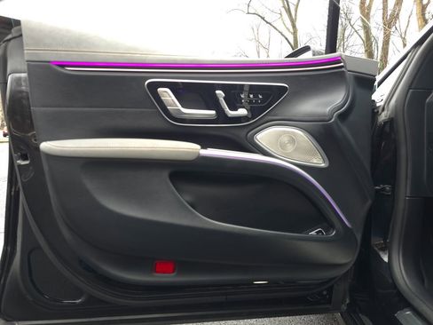 Used 2023 Mercedes-Benz EQS 450+ 4MATIC Sedan image 26