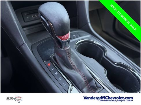 Used 2022 Chevrolet Equinox RS w/ RS Leather Package FWD image 17