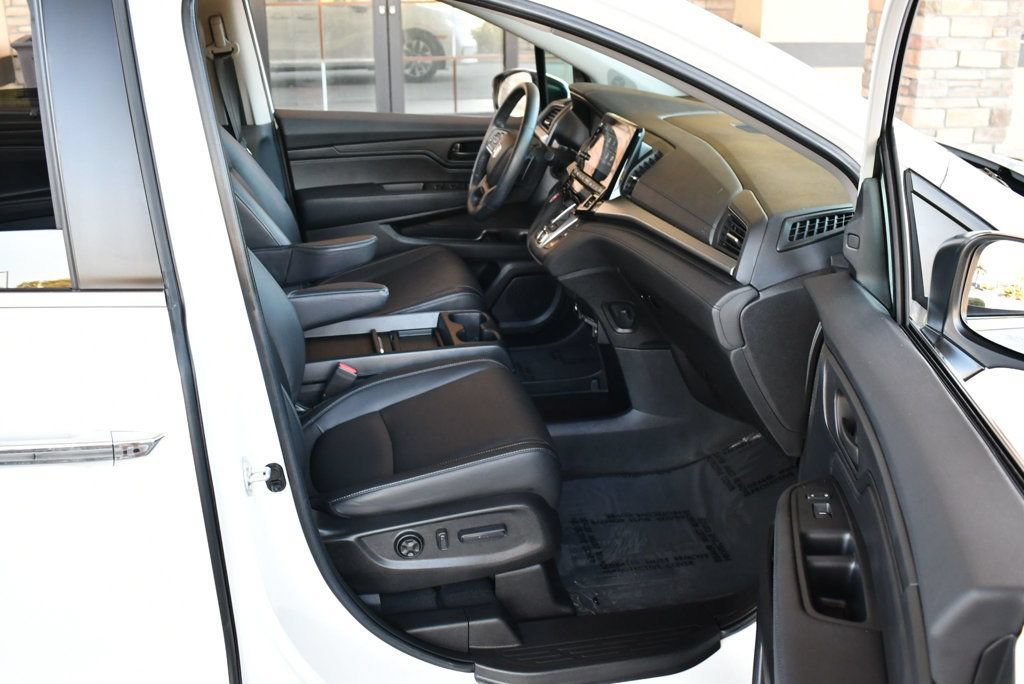 Used 2023 Honda Odyssey EX-L image 44