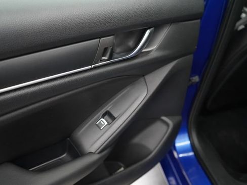 Used 2019 Honda Accord Sport image 38
