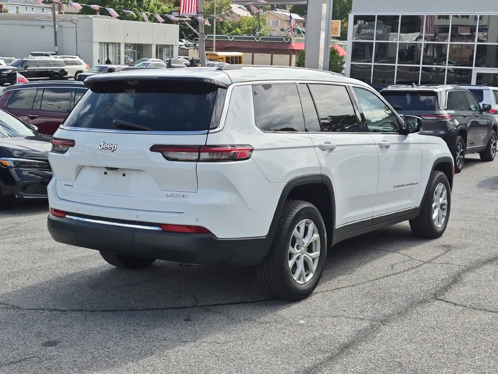 Used 2023 Jeep Grand Cherokee L Limited w/ Luxury Tech Group II AWD/4WD image 5