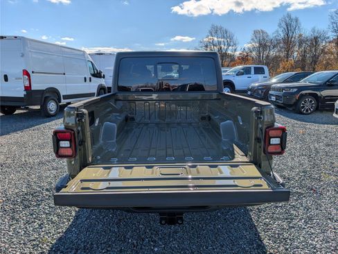 New 2026 Jeep Gladiator Willys image 10