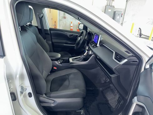 Used 2023 Toyota RAV4 LE FWD image 7