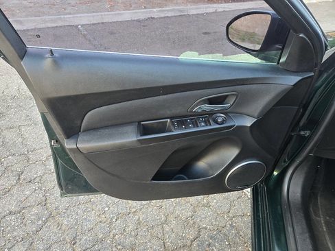 Used 2015 Chevrolet Cruze LTZ w/ Sun, Sound and Sport Package image 20