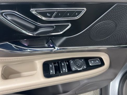 Certified 2023 Lincoln Corsair AWD w/ Equipment Group 101A image 13