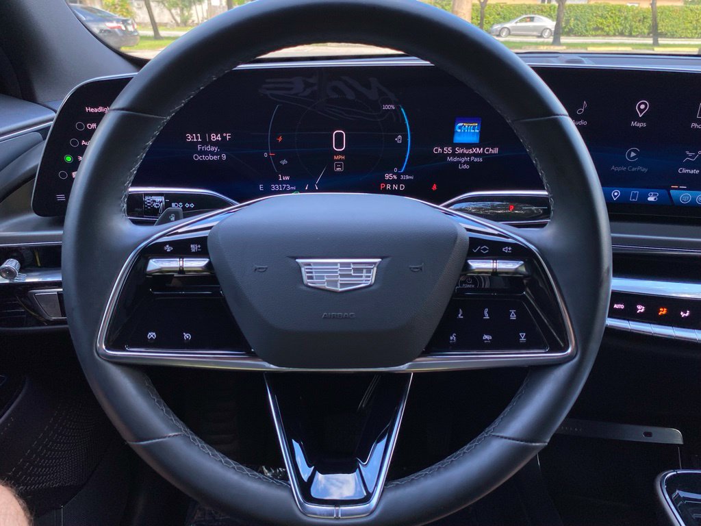 Used 2024 Cadillac Lyriq Tech RWD image 21