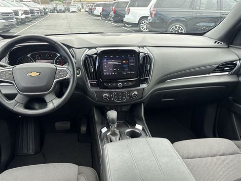Certified 2023 Chevrolet Traverse LT FWD image 19