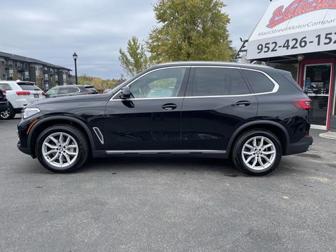 Used 2022 BMW X5 xDrive40i w/ Executive Package image 3