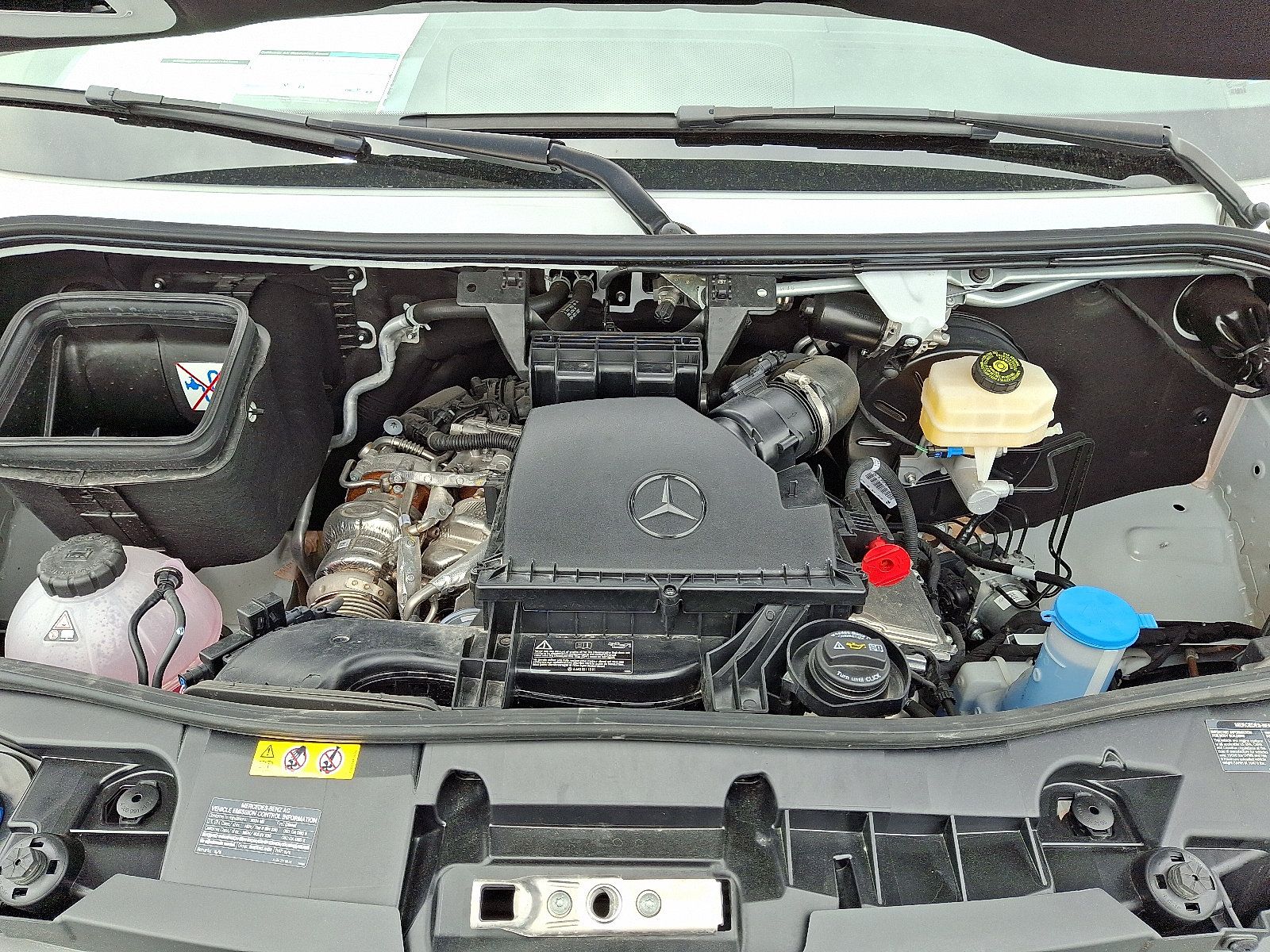 Used 2024 Mercedes-Benz Sprinter 3500 image 28