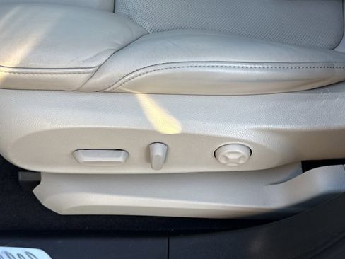 Used 2016 Buick Envision Premium w/ Driver Confidence Package image 19