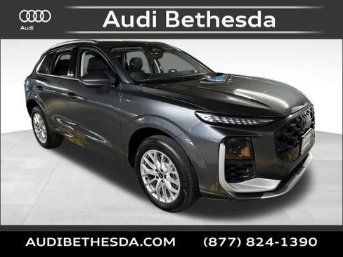 New 2026 Audi Q3 quattro 2.0T AWD/4WD image 1