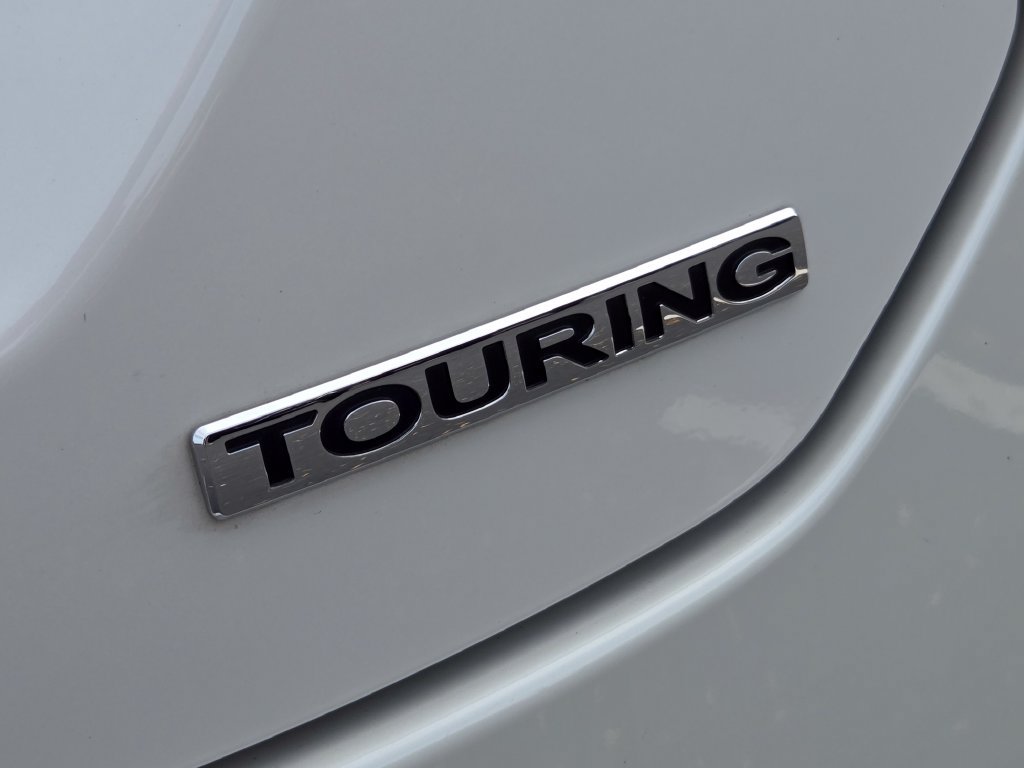 Certified 2025 Honda Pilot Touring image 21