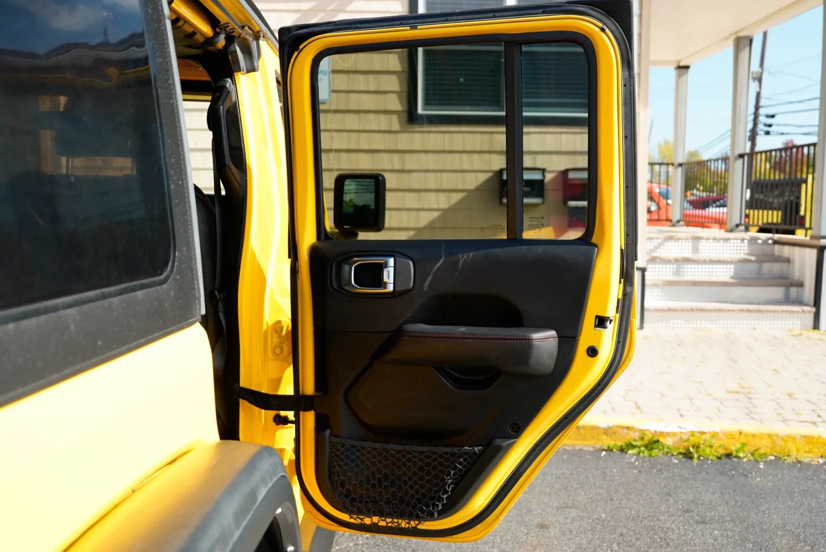 Used 2021 Jeep Wrangler Unlimited Rubicon AWD/4WD image 33