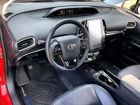 Certified 2020 Toyota Prius Prime XLE image 17