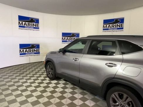 Used 2022 Kia Seltos S FWD image 8