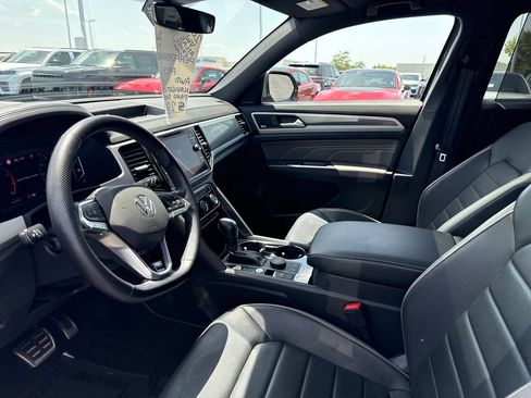 Used 2021 Volkswagen Atlas Cross Sport SEL Premium R-Line AWD/4WD image 12