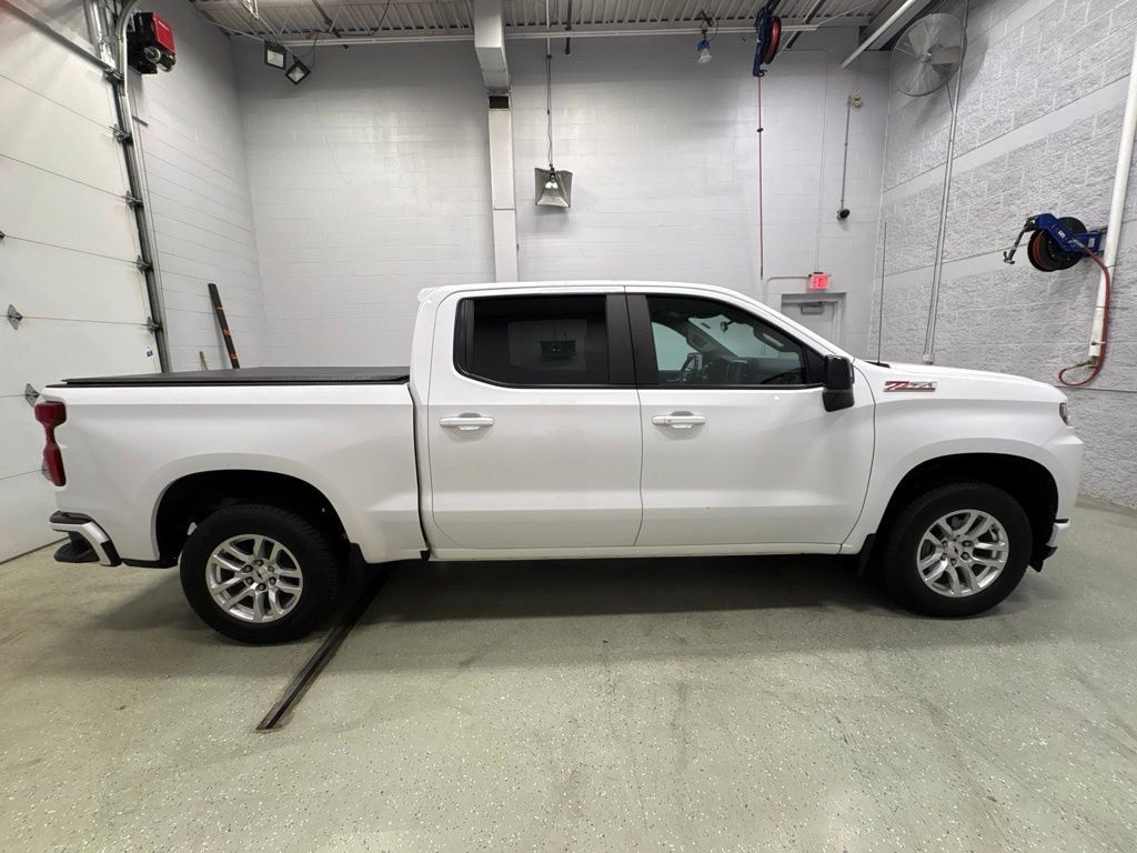 Used 2021 Chevrolet Silverado 1500 RST AWD/4WD image 3