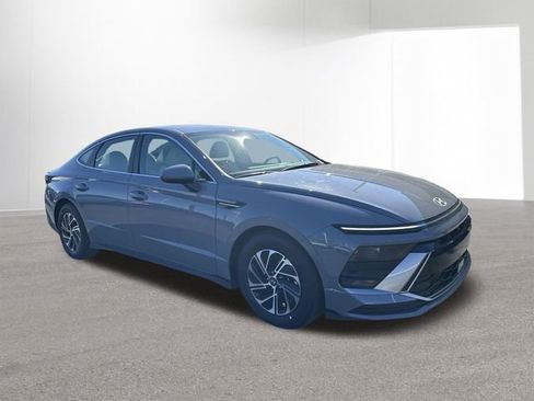 New 2026 Hyundai Sonata Blue FWD image 41