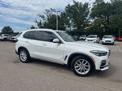 Used 2021 BMW X5 xDrive40i AWD/4WD image 28