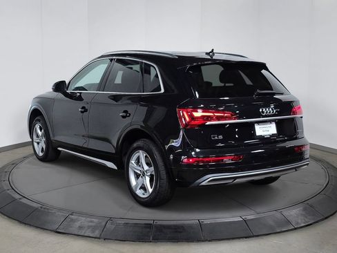 Used 2023 Audi Q5 2.0T Premium w/ Convenience Package AWD/4WD image 3