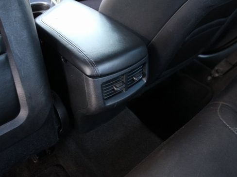 Used 2016 Dodge Challenger R/T image 30