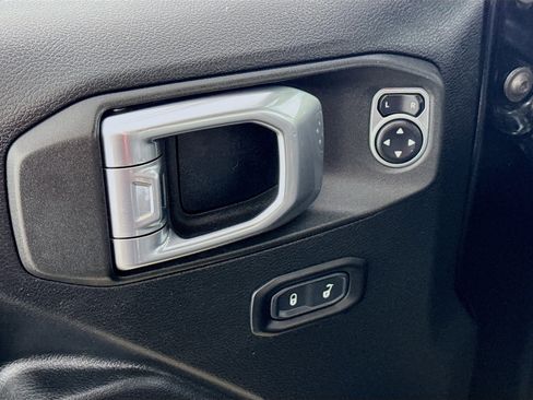 Used 2020 Jeep Wrangler Unlimited Sport S image 18