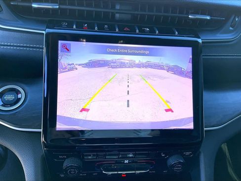 Used 2021 Jeep Grand Cherokee L Limited image 27