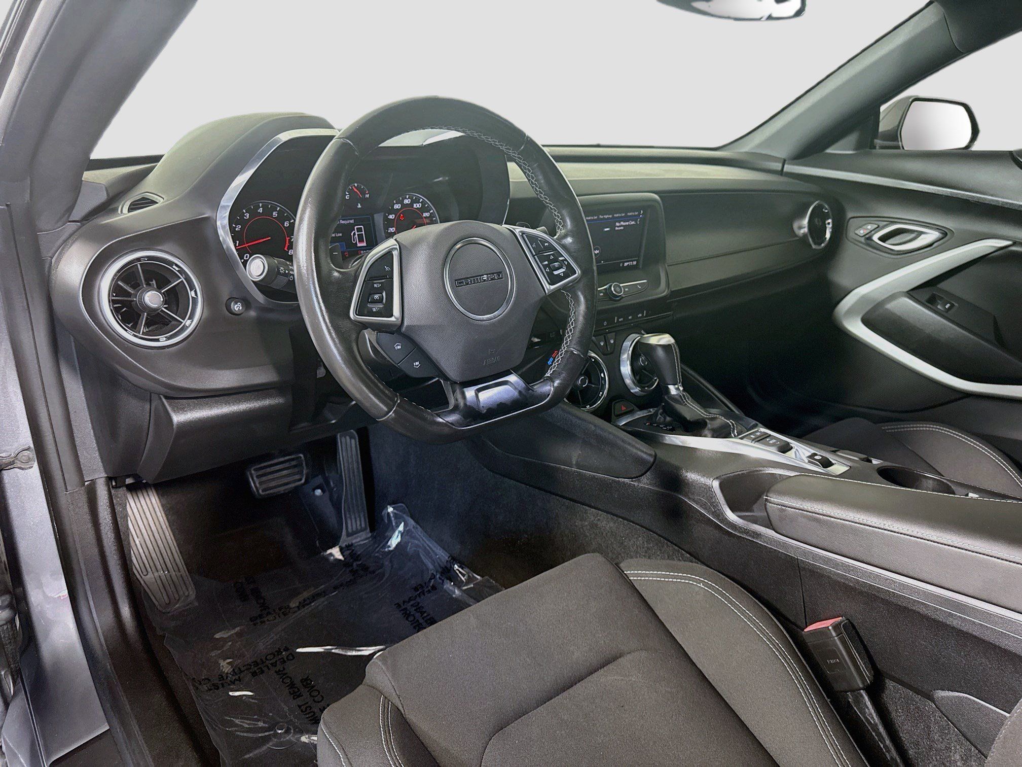Used 2020 Chevrolet Camaro LT RWD image 23
