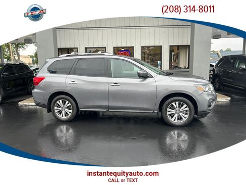 Used 2020 Nissan Pathfinder SV AWD/4WD image 1