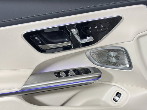 New 2026 Mercedes-Benz CLE 300 4MATIC Cabriolet image 17