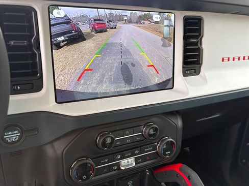 New 2025 Ford Bronco Heritage Edition AWD/4WD image 8