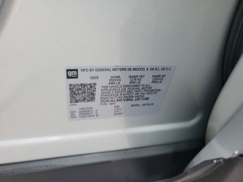 Used 2022 GMC Terrain SLE FWD image 35