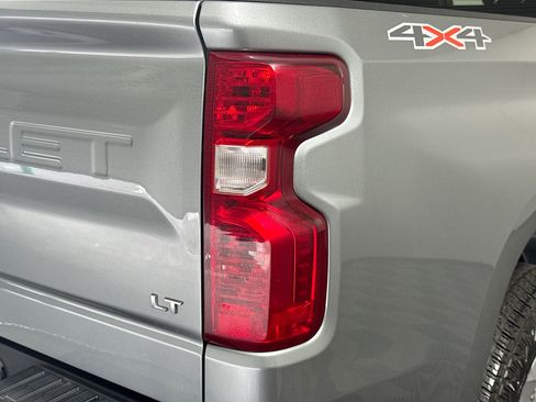 Used 2023 Chevrolet Silverado 1500 LT AWD/4WD image 34