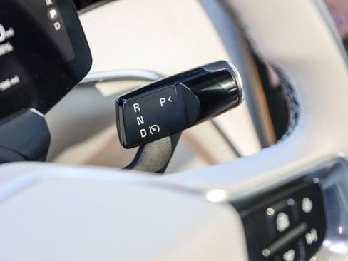 New 2025 Volvo EX90 Ultra image 22