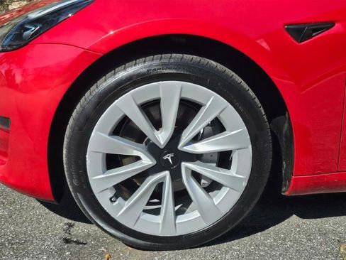 Used 2023 Tesla Model 3 Standard Range image 17