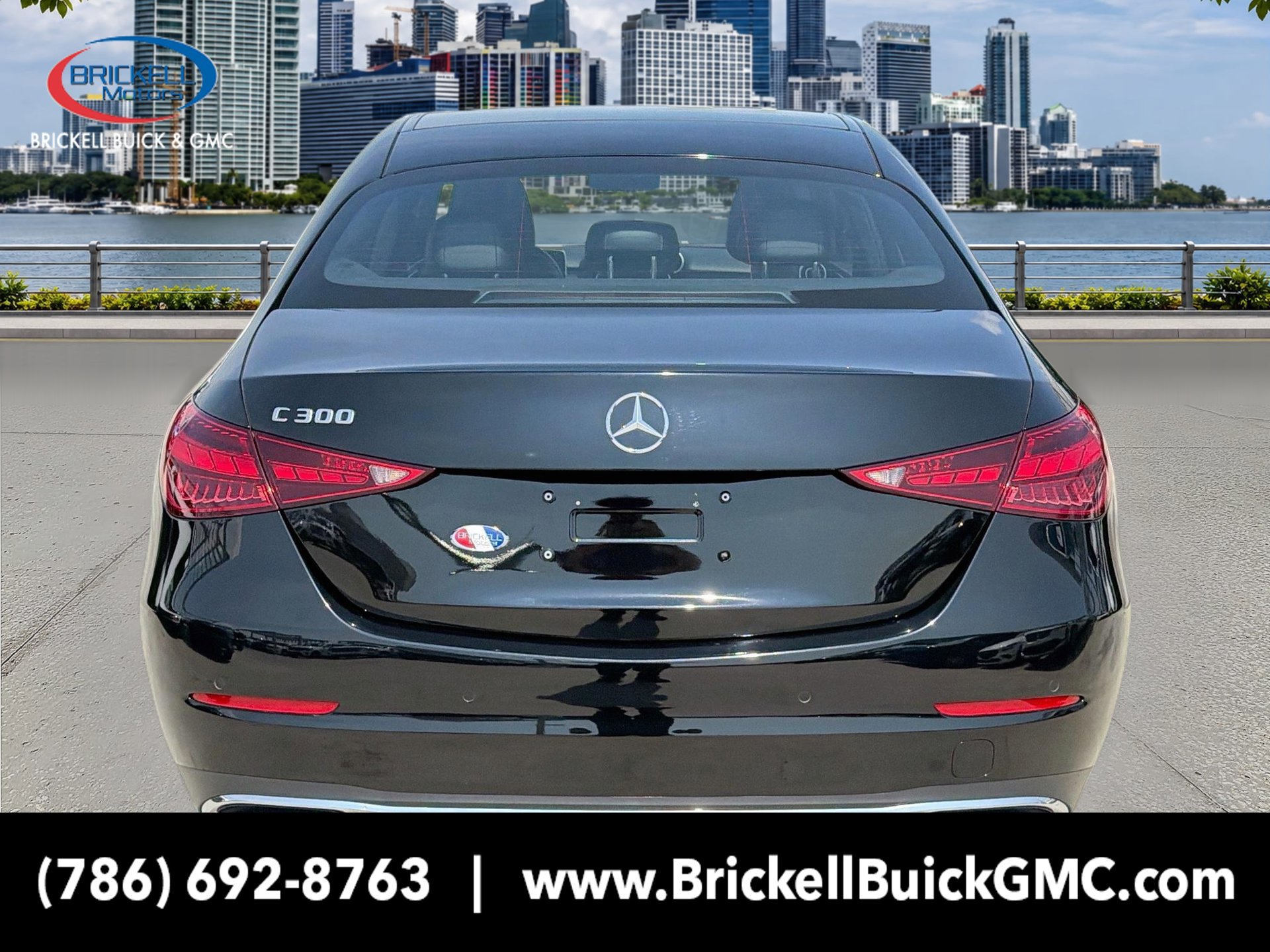 Used 2025 Mercedes-Benz C 300 Sedan image 4
