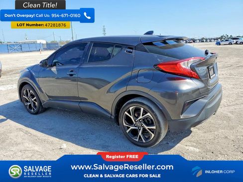 Used 2019 Toyota C-HR XLE image 3
