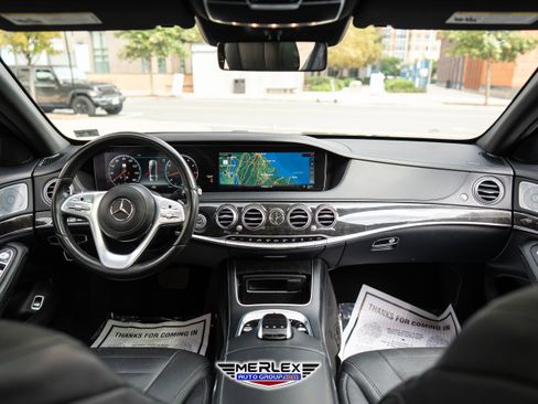 Used 2018 Mercedes-Benz S 560 Sedan image 14
