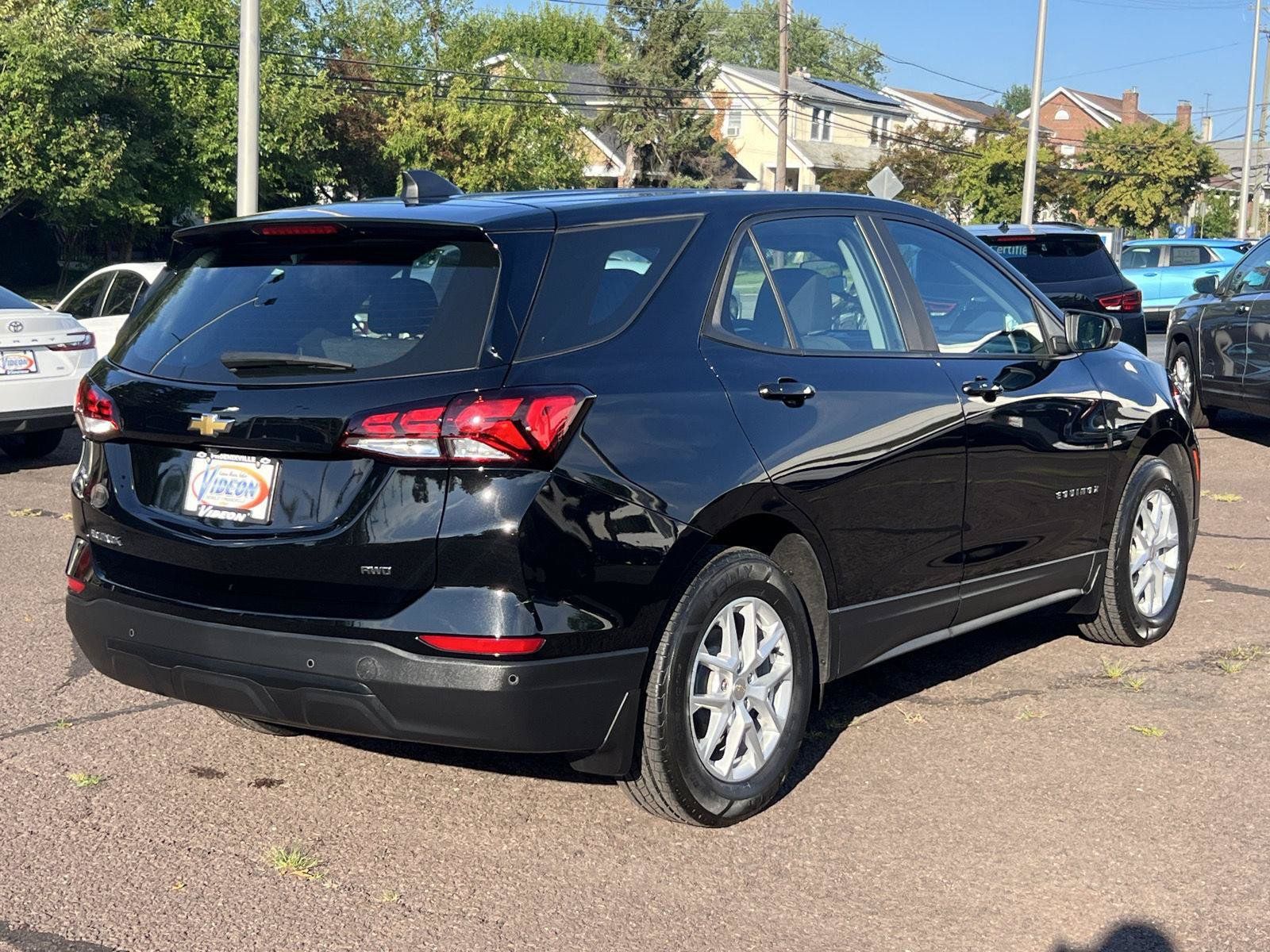 Used 2024 Chevrolet Equinox LS w/ Driver Confidence II Package AWD/4WD image 7
