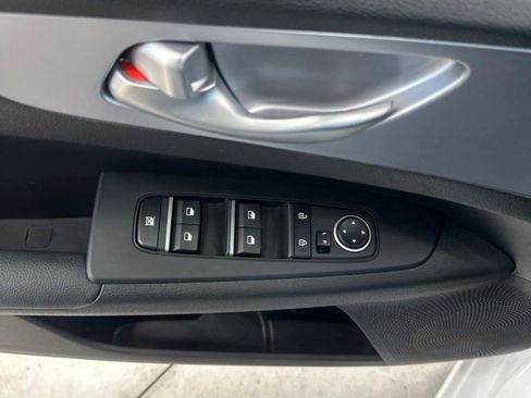 Certified 2023 Kia Forte LXS FWD image 22