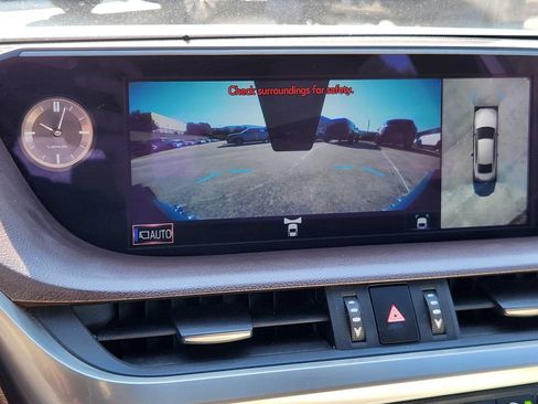 Used 2021 Lexus ES 350 Ultra Luxury w/ Accessory Package 2 FWD image 28