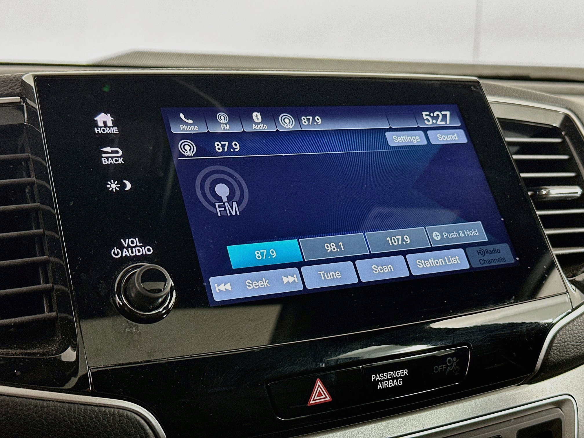 Used 2023 Honda Passport EX-L image 21