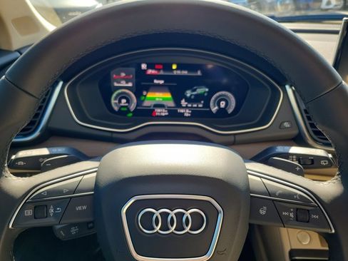 Used 2023 Audi Q5 e Premium Plus w/ Premium Plus Package image 21