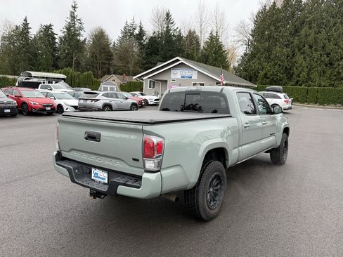 Used 2023 Toyota Tacoma TRD Sport image 5