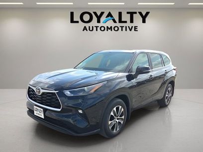 Used 2023 Toyota Highlander XLE
