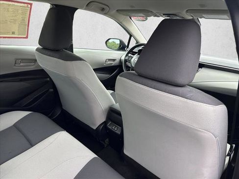 Certified 2025 Toyota Corolla LE FWD image 22
