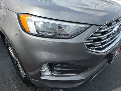 Used 2022 Ford Edge Titanium AWD/4WD image 10