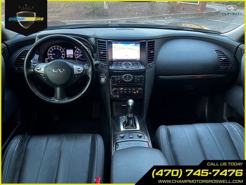 Used 2017 INFINITI QX70 2WD w/ Premium Package image 30